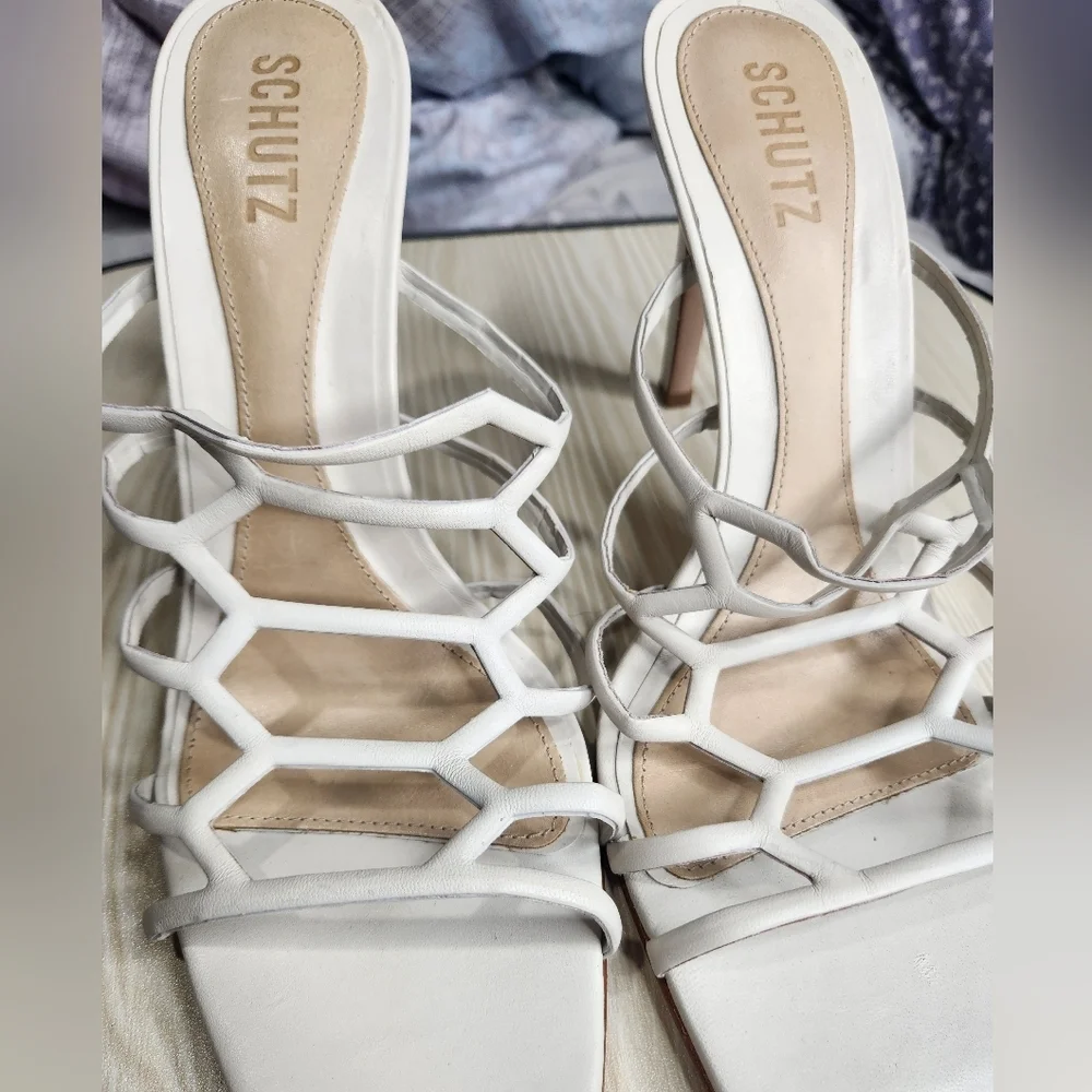 Schutz Julianna Weekend Sandals Pearl Natural White Women's Sz 9.5B US